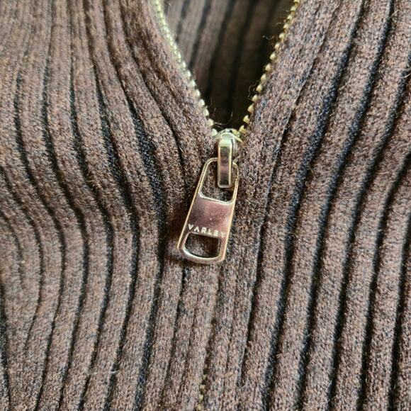 Varley Women's Full Zip Sweater Size Medium Dark Brown Ribbed Long Sleeves - Picture 5 of 8